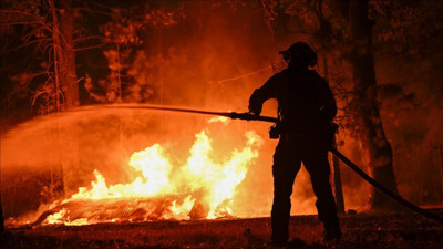 Alevlerin arasında kalbi durdu: Bursa’daki orman yangınına müdahale eden itfaiyeci şehit oldu