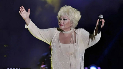 Muazzez Abacı'nın 1,2 milyar dolarlık serveti kime kalacak? Mirasçısı belli oldu