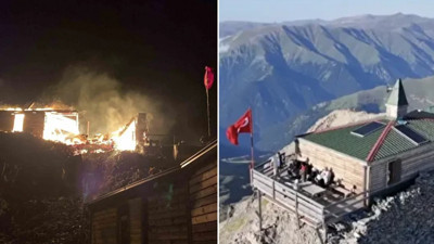 Kırklar Dağı’nda tarihî mescit alevlere dayanamadı... Manevi merkez bir gecede yok oldu!