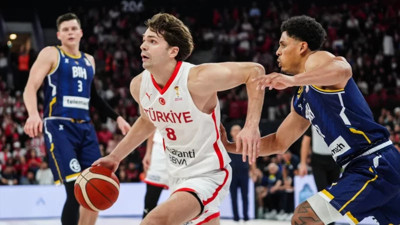 12 Dev Adam şov yaptı, Dünya Kupası yolunda ilk galibiyetini aldı (Türkiye 93 - 71 Bosna Hersek | Maçın özeti)