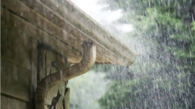 Bakanlıktan su krizine çözüm! Büyük binalar yağmur suyunu hasat edecek