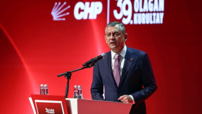 Delegelerden kaç oy aldı? Özgür Özel yeniden CHP Genel Başkanı seçildi
