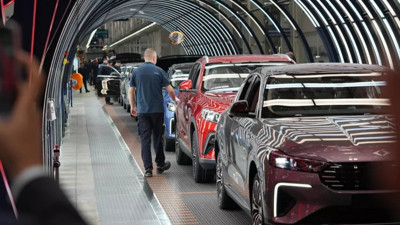 Togg'un yeni modeli üretim bandında görüntülendi! 0 Faizli 1 Milyon TL kredi kampanyası başladı