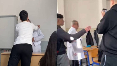 Bunlar nasıl çocuk? Öğrencilerin alay ettiği öğretmen  bu sefer de kürsüden düştü: Hastanede gözetim altında