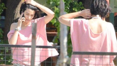 Tuba Büyüküstün paparazzi korkusundan köy evine sığındı