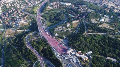 Akınlarda çocuklar gibi şendik, o gün hainlerin ordusunu yendik!