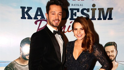 Murat Boz'dan Aslı Enver'e romantik destek!