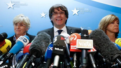 Kaçak Katalan lider Puigdemont Belçika polisine teslim oldu!