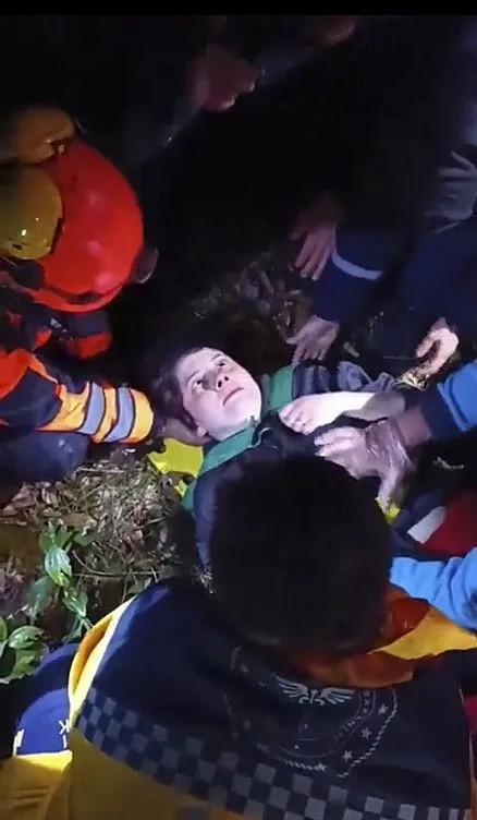 Ece Gürel'i bulan arama kurtarma gönüllüsü o anları anlattı! "6 dakika sonra bağırmaya başladı, dudakları titriyordu" - Resim : 2