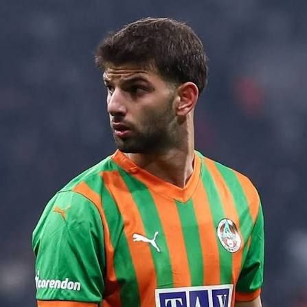 Aziz Yıldırım'dan büyük taarruz! Ligin tüm yerli yıldızlarını Fenerbahçe'ye getirecek: İşte imza attırılacak 3 oyuncu - Fotoğraf: 8