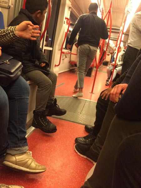 İnsanlığın ölmediğini gösteren gencin yeni görüntüleri ortaya çıktı! - Resim : 2