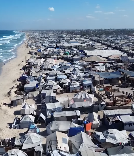 Her yer enkaz... Gazze halkı sahillerde kurdukları çadırlarda yaşamaya başladı - Resim : 2