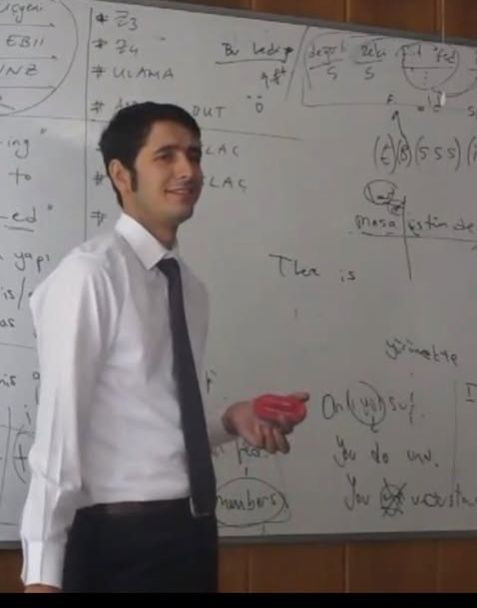 Fenomen öğretmen Taner Çağlı hakkında karanlık iddialar! "Kapıyı açık bırak annen bizi izlesin..." Bomba Mehmet Akif Ersoy detayı... - Fotoğraf: 9