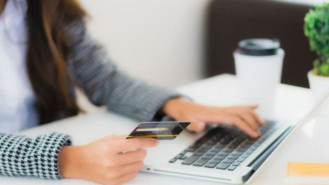 Tüketiciyi kandıran iki dev alışveriş sitesine ceza kesildi