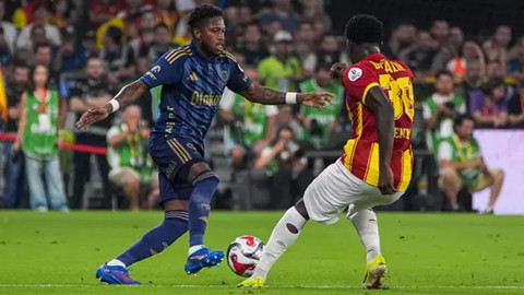 Fenerbahçe 90+4'te penaltı kaçırdı, İzmir'de 2 puan bıraktı