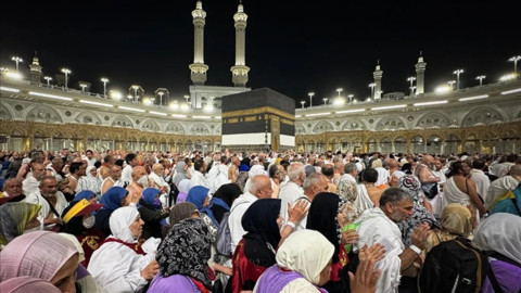 Suudi Arabistan’dan yeni kural: Hacca gitmek isteyenlere sağlık raporu şartı!