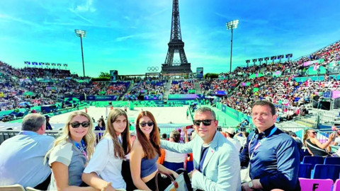 Beyaz şaraplar, rakılar havada uçuşmuştu... Paris gezisi iddianamede!