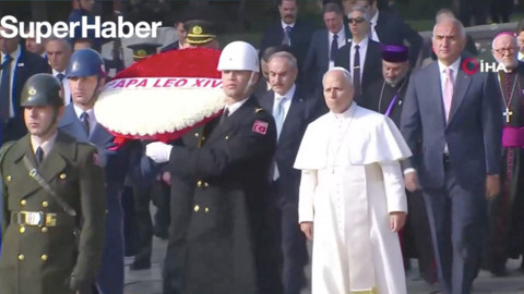 Papa 14. Leo, Türkiye ziyaretine Anıtkabir’den başladı!