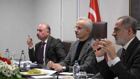 Bakan Uraloğlu'ndan tarihi müjde!Bir şehrimize daha hızlı tren geliyor