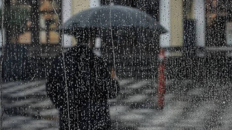 Kuvvetli yağış geliyor: Günlerce sürecek: İşte etkilenecek bölgeler