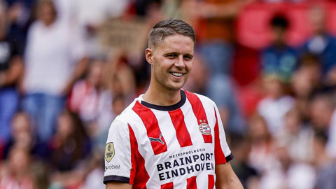 PSV teknik direktörü Fenerbahçe'nin yeni transferini açıkladı: "Bir maç daha oynayacak"