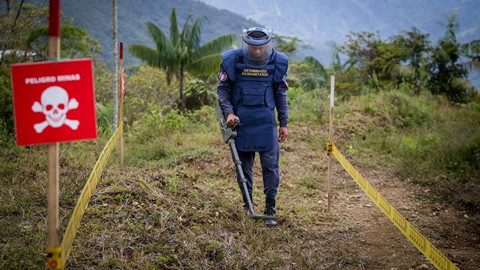 Avrupa savaşa gebe! Polonya, Rusya korkusuyla sınırına mayın döşüyor