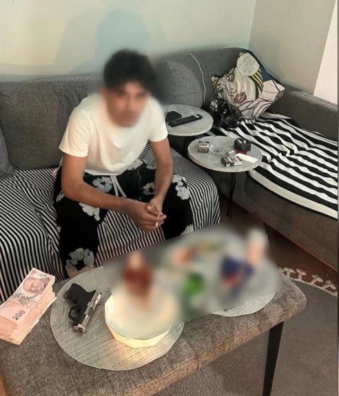 Uzaklaştırma kararına rağmen dehşet saçtı! Sokak ortasında kadını darp edip silah çekti: Genç kadının canını zor kurtardı - Resim : 3