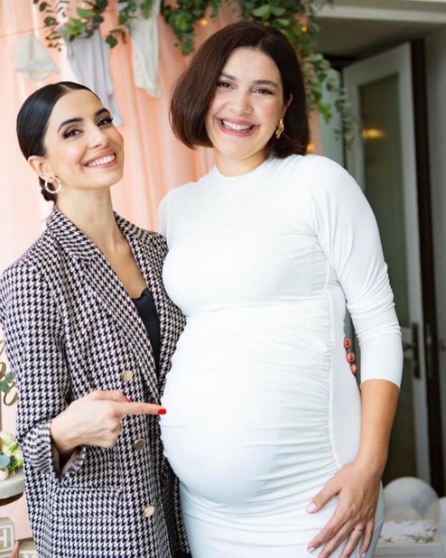 Leyla Bebek'in doğumuna günler kala Bergüzar Korel baby shower partisi düzenledi