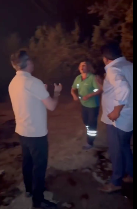 Alevler evini sarsa da ayrılmak istemedi! Karabük Belediye Başkanı Çetinkaya tek cümleyle ikna etti