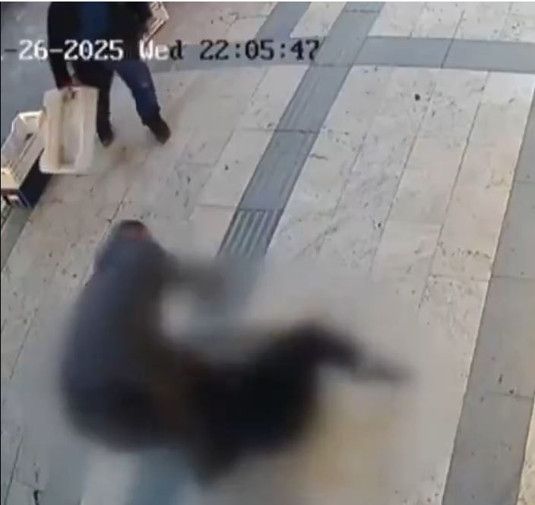 Boşanma aşamasındaki eş dehşet saçtı, kadını, esnaf kurtardı - Resim : 2