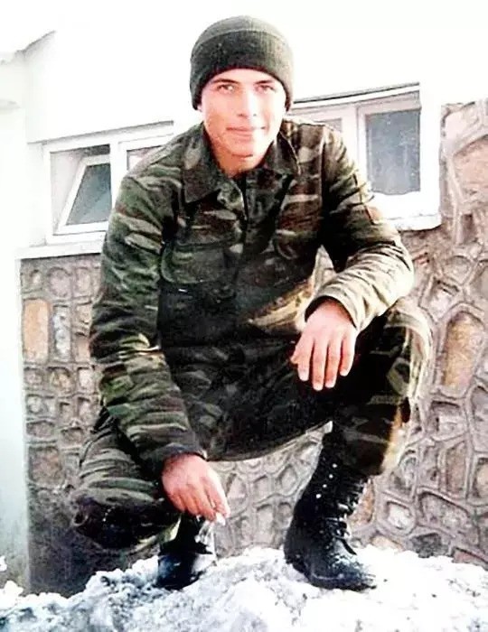 Aile ve Sosyal Hizmetler Bakanı Mahinur Özdemir Göktaş'tan şehit ailesine ziyaret - Resim : 2