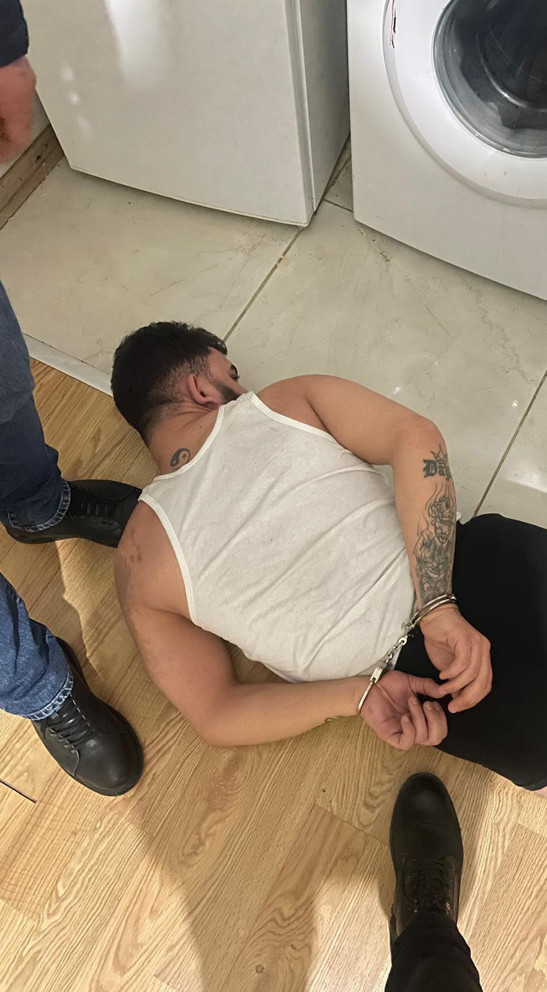 "Plakalara iyi bakın belki bulursunuz" demişti... Cezaevi firarisini Adana polisi yakaladı! - Resim : 2