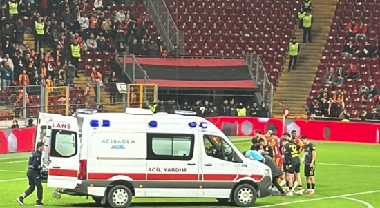 Ahmed Kutucu ve İsa Doğan ambulansla hastaneye götürüldü - Resim : 3