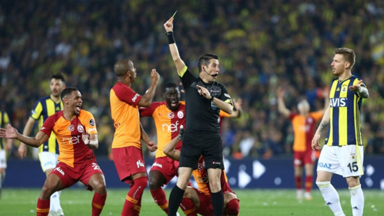 Bahis oynayan hakemler PFDK'ya sevk edildi