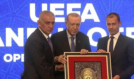 UEFA'nın İstanbul Ofisi Cumhurbaşkanı Recep Tayyip Erdoğan'ın katılımıyla açıldı