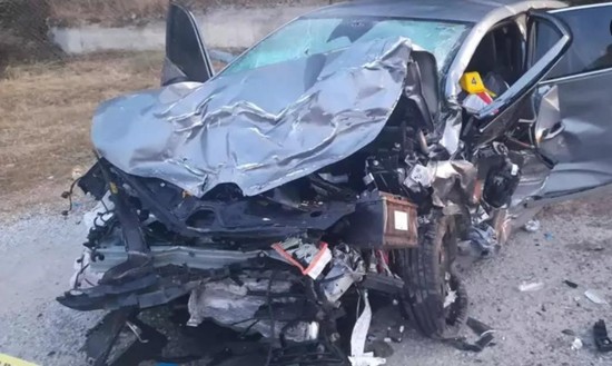 İzmir'de korkunç trafik kazası! Araçlar 5 kişiye mezar oldu
