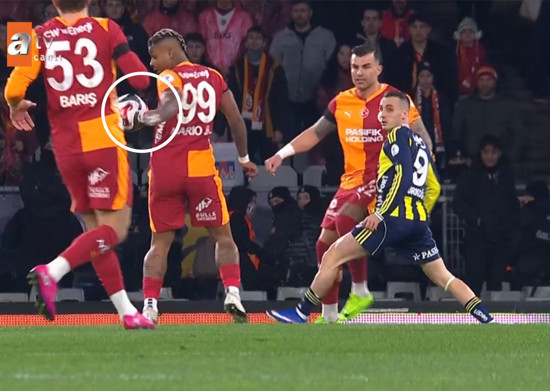 Süper Kupa finalinde penaltı tartışması - Resim : 2