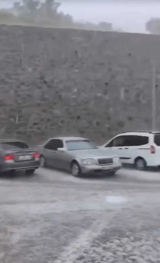 Sarı kod sonrası kabus: Hatay ve Osmaniye'yi sağanak vurdu, evler sular altında kaldı! İşte kare kare yıkım, saniye saniye can pazarı! - Fotoğraf: 13