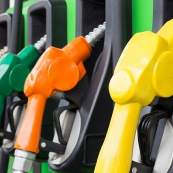 Akaryakıta zam yağmuru devam ediyor! 10 günde 5. zam! Salı günü tabelalar tekrar değişiyor! Salı günü tabelalar tekrar değişiyor