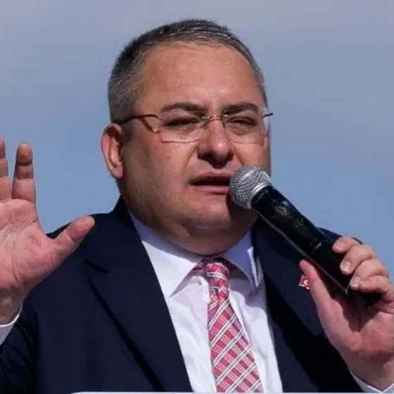 Mesut Özarslan'dan Özgür Özel'in grup toplantısındaki sözlerine yanıt: Yalan çukurundaki çırpınışlarına üzülüyorum