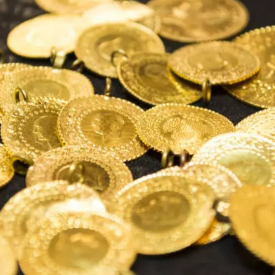 Trump'ın açıklaması sonrası altın fiyatlarında hareketlilik! Petrol düştü, altın fiyatları yükseldi