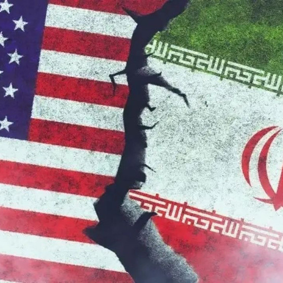 İran duyurdu: USS Abraham Lincoln uçak gemisini vurduk