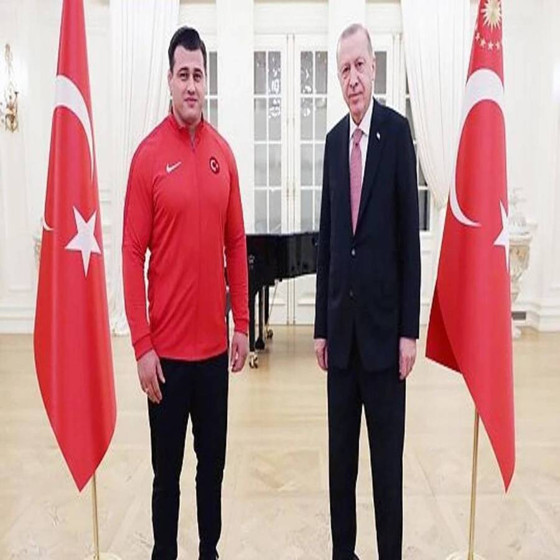 Cumhurbaşkanı Erdoğan ile Milli Sporcumuz Rıza Kayaalp anlaştı: Olimpiyat şampiyonluğunu alacağız!