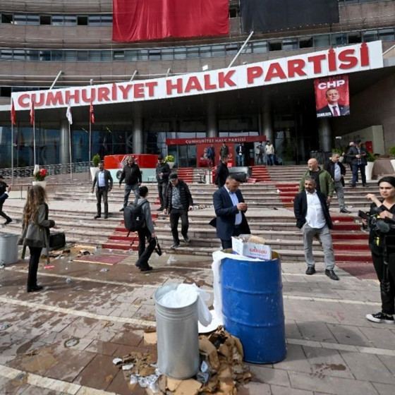 Başsavcılık duyurdu: CHP Genel Merkezi'ndeki tahliye sırasında ve sonrasında yaşananlara ilişkin soruşturma