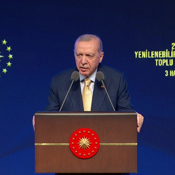 Cumhurbaşkanı Erdoğan'dan CHP'deki koltuk kavgasına gönderme: Dün kahraman ilan ettiklerine bugün hain diyorlar!