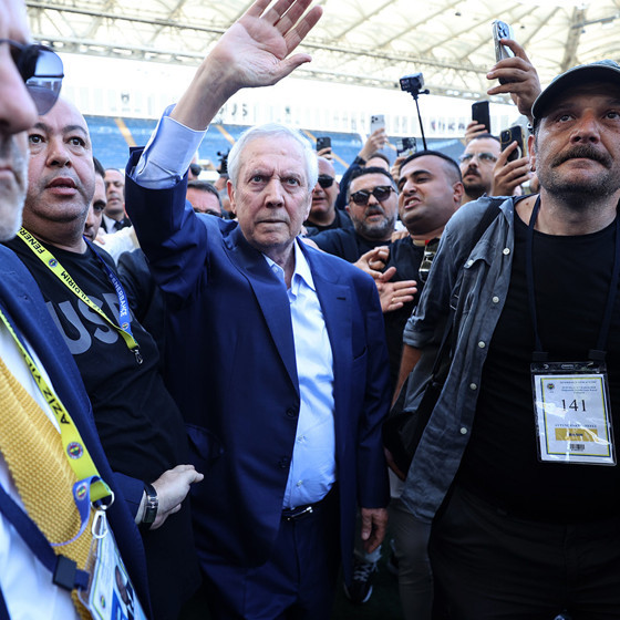 Aziz Yıldırım'dan büyük taarruz! Ligin tüm yerli yıldızlarını Fenerbahçe'ye getirecek: İşte imza attırılacak 3 oyuncu
