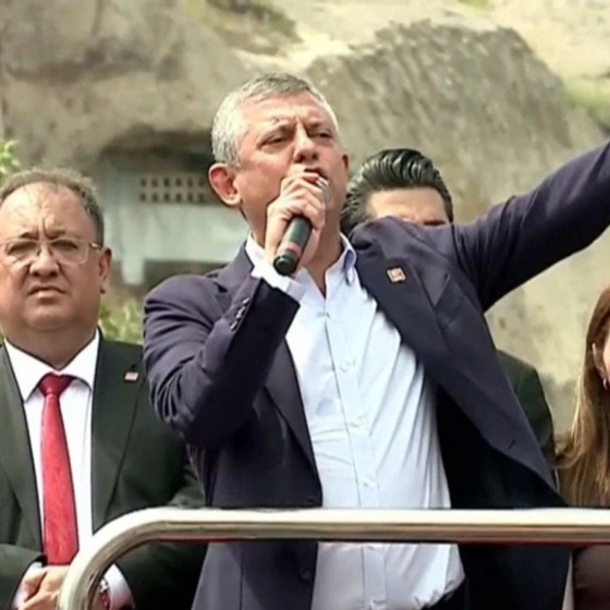 Özgür Özel'in ekibinden Cemil Yüzer ve Anıl Demir gözaltında