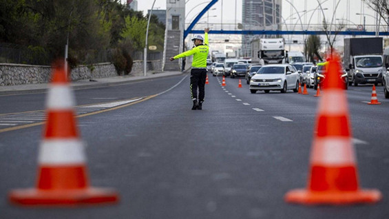 Emniyet Müdürlüğü açıkladı! Ankara trafiği 10 Kasım’da kısıtlanıyor: Hangi yollar kapalı?