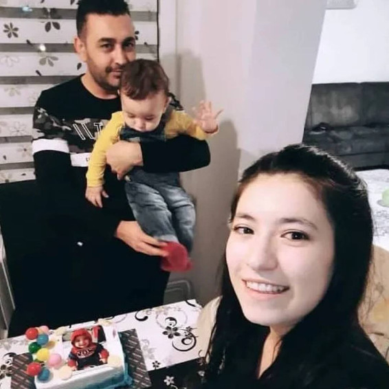 Çiğdem Böcek ve çocuklarının mezar taşındaki detay yürekleri sızlattı - Resim : 3