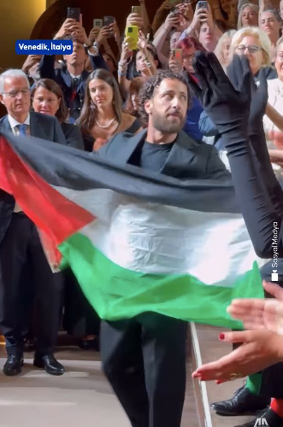 5 yaşındaki Filistinli Hind Receb’in hikayesi Venedik’te ayakta alkışlandı! “Özgür Filistin” sloganları yükseldi...